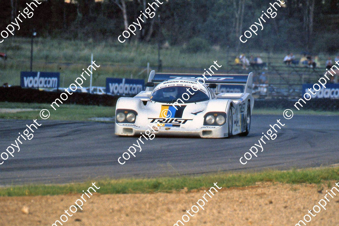 SP Porsche 956 head on close