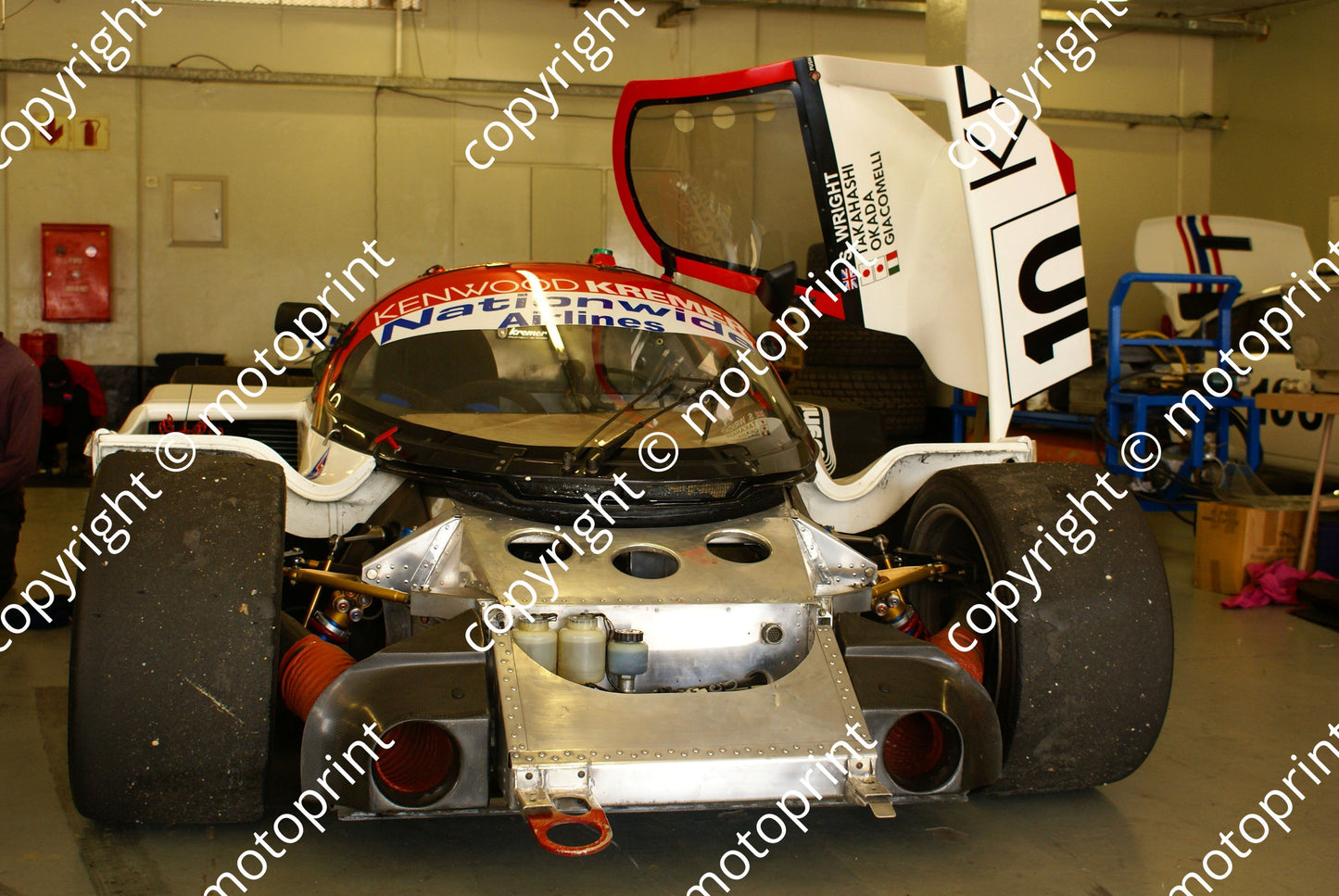 SP Porsche 962 Kenwood 2 stripped