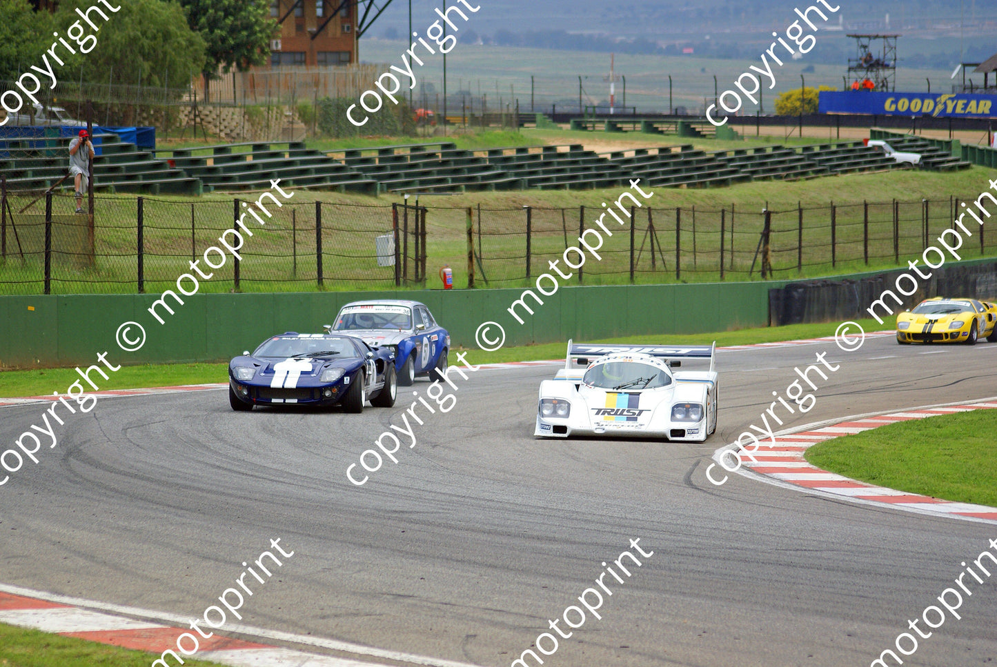 SP Pretorius Porsche 956 2, Bailey GT40 6, Scott Escort 57, Linden berg Corin MK IV 120 DSC03722 race