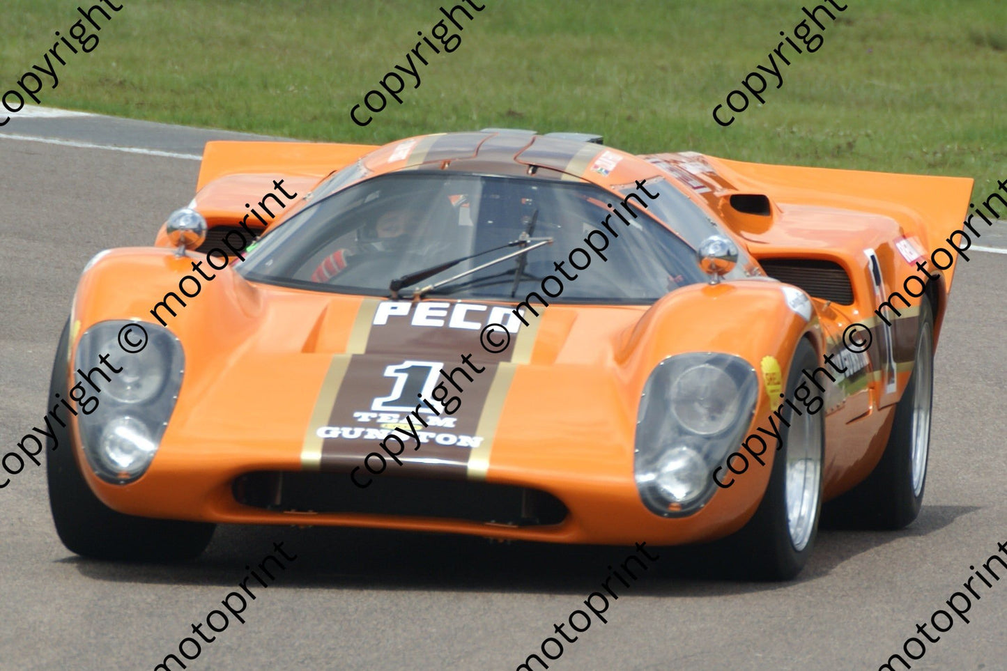 SP Dick Lola T70 31-1 DSC05979