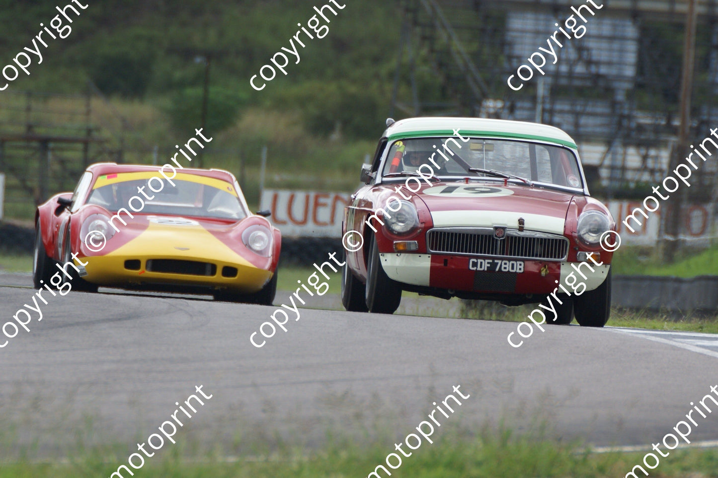 SP Edwin Green MGB; Minshaw Chevron B8 29-1 DSC05172