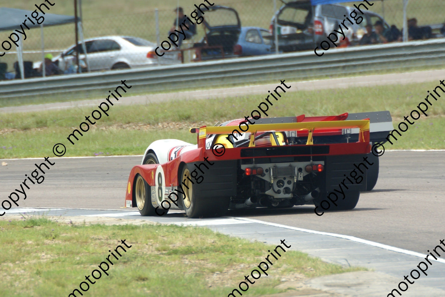 SP Frost Porsche 917 hanging in, Laidlaw Ferrari 312PB 31-1 DSC06028