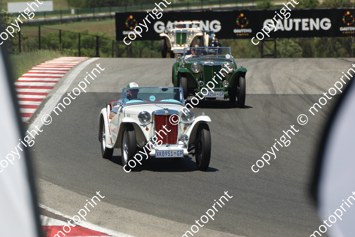 SP MG parade Execuline 9hr retro (6)