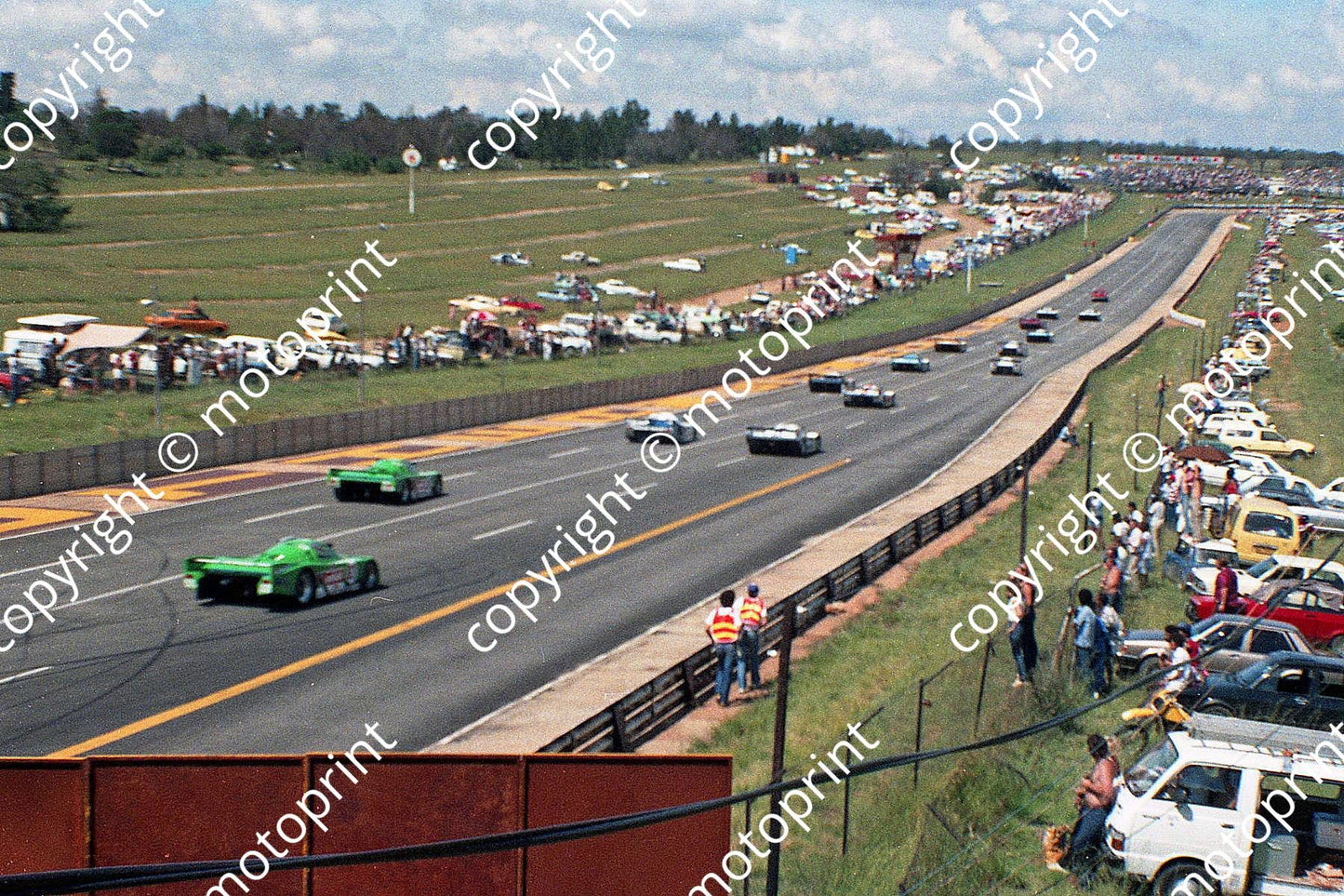 SP (thanks Colin Burgess) 1983 Castrol 1000 rolling start (26)