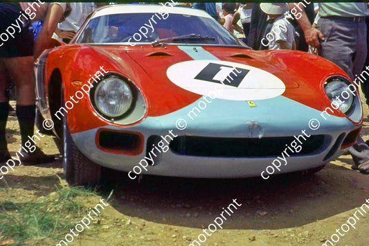 1964 SP (thanks Stuart Falconer) a 094 1964 9hr Ferrari 275LM nose dent Piper Attwood Maranello Concessionaiers colour scheme
