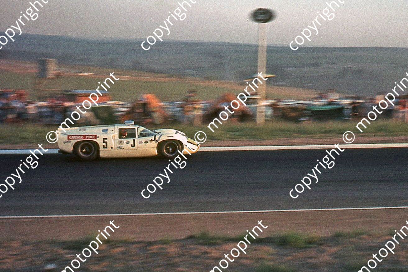 SP (thanks Stuart Falconer) a 144 1967 9hr Lola T70 Gardner Spence (in car) cropped