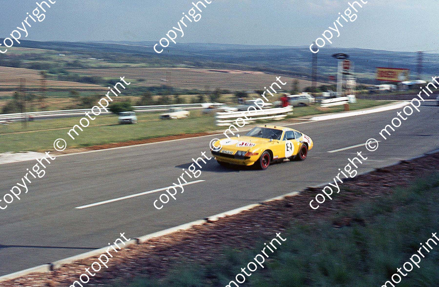 SP (thanks Stuart Falconer) a 300 1972 9hr Sytner Brown Ferrari 308