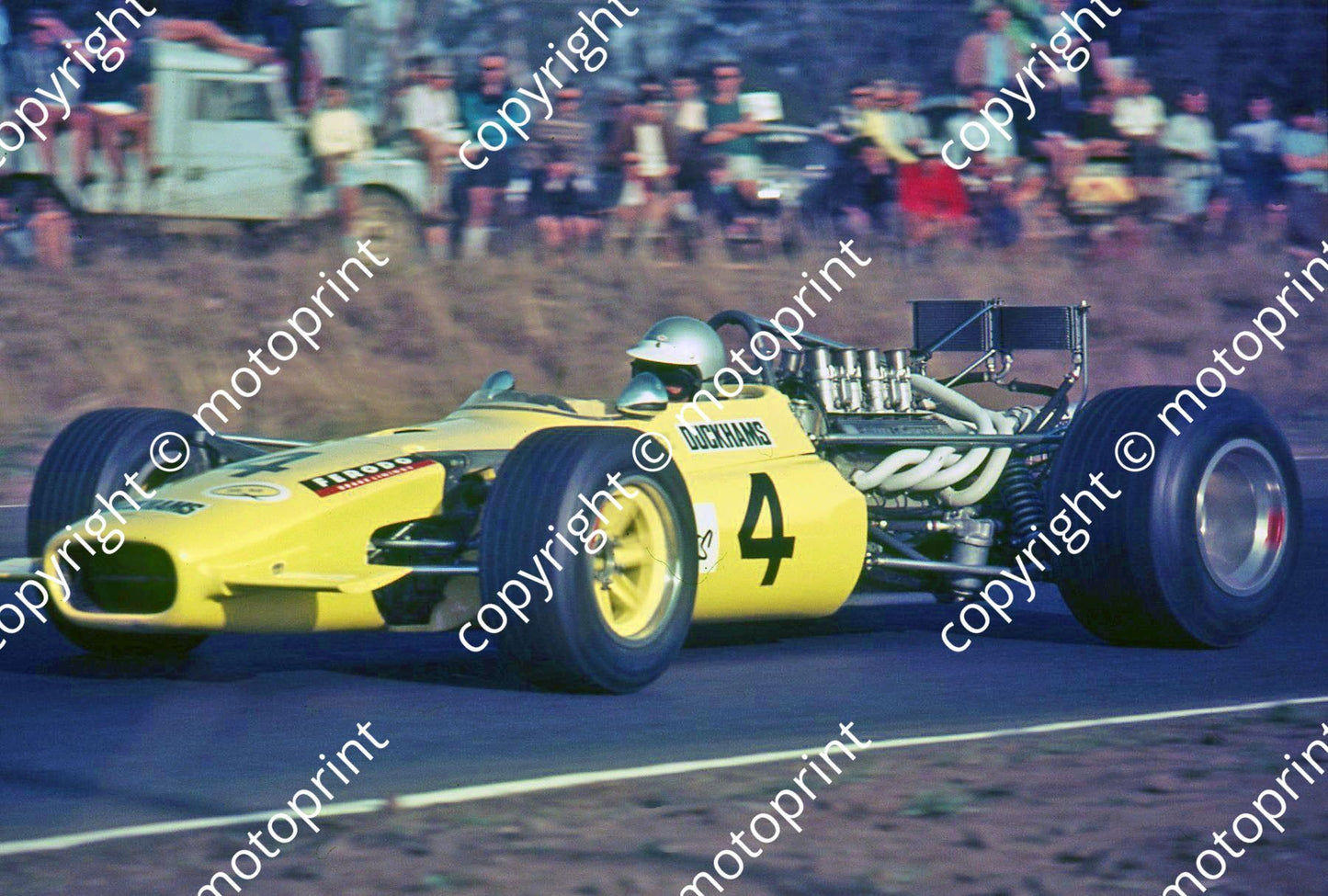 SS 1969 (thanks Colin Camp) John McNicol Lola T142 (2)