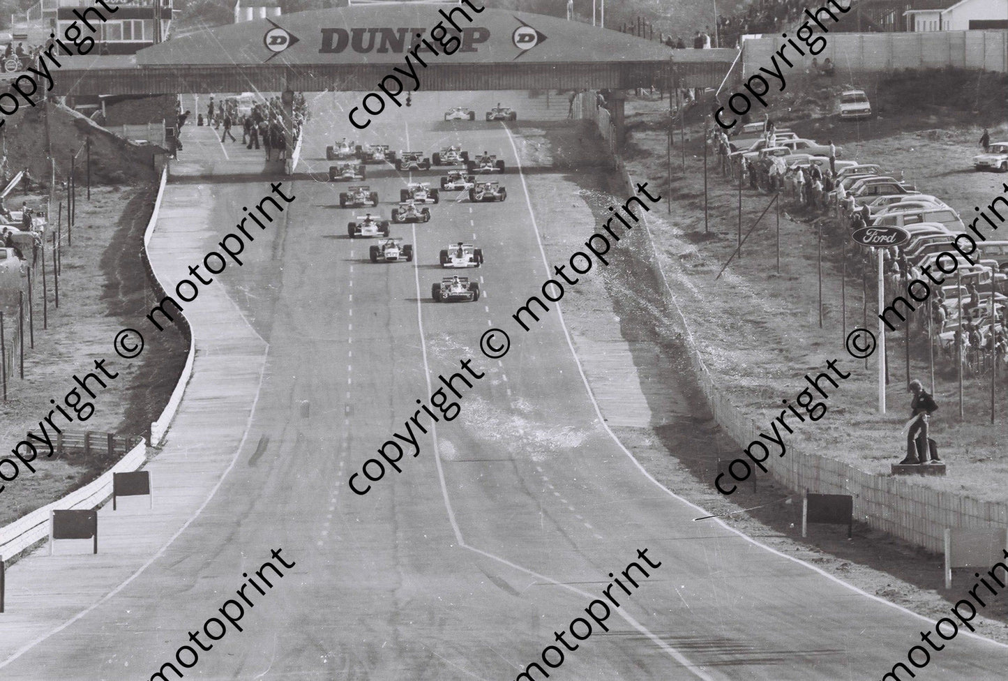 SS 1973 Kyalami start_ Keizan Charlton, Driver 121)