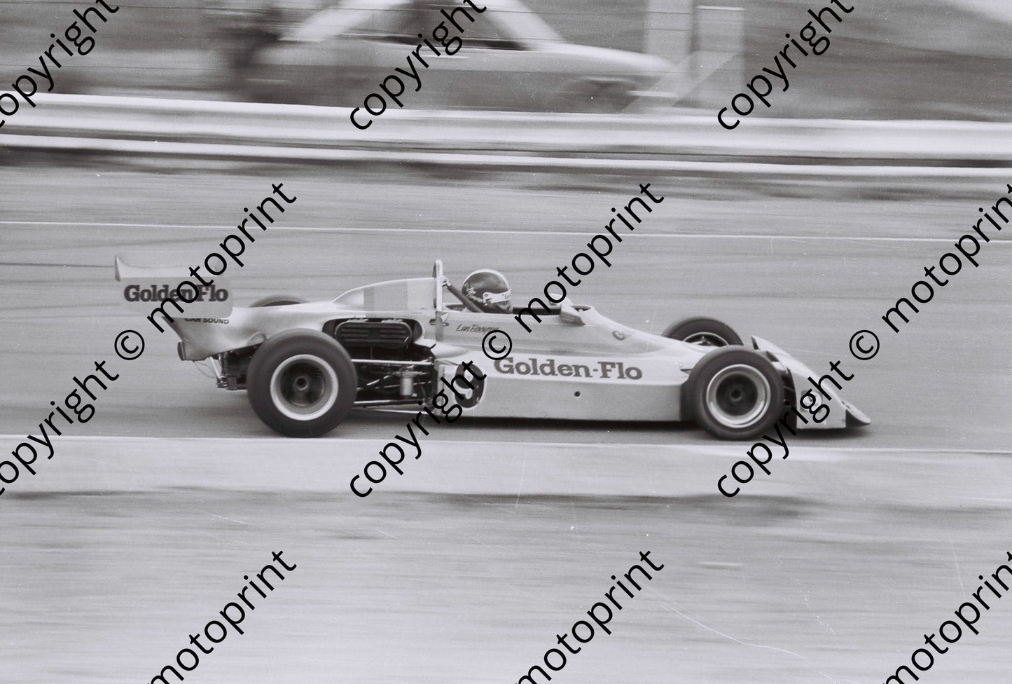 SS 1976 Kyalami Len Booysen FA Chevron B29 85)