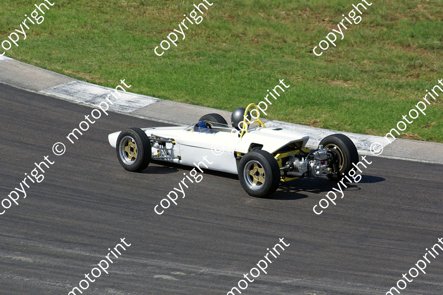 SS 200 Check D Thersby DSC02131
