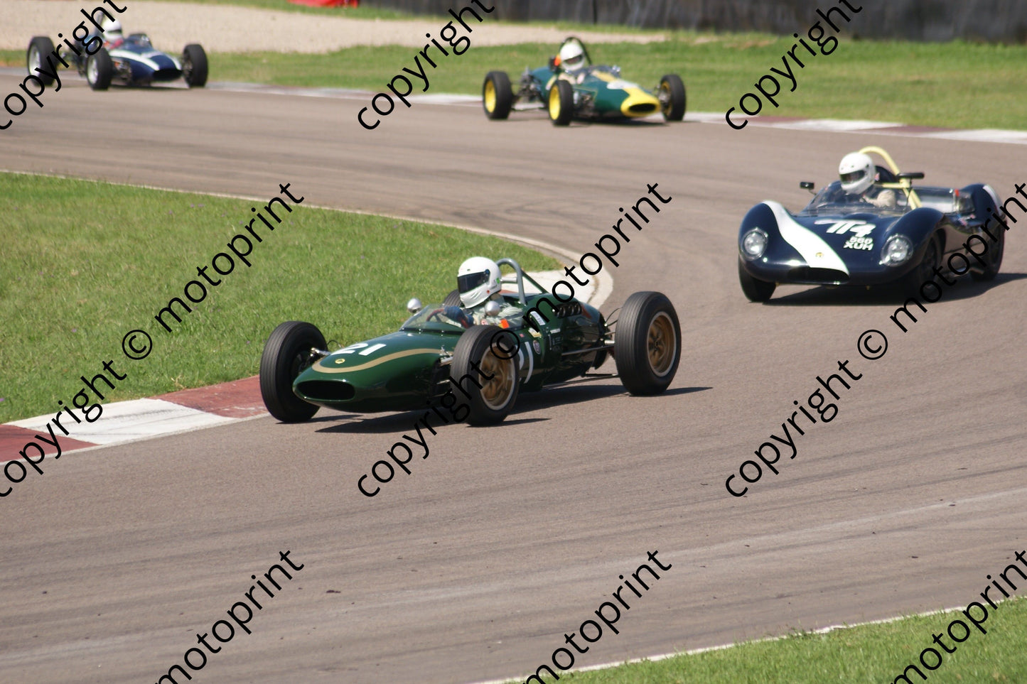 SS 21 A Norton Lotus 21 114 R Longdon Lola (78)