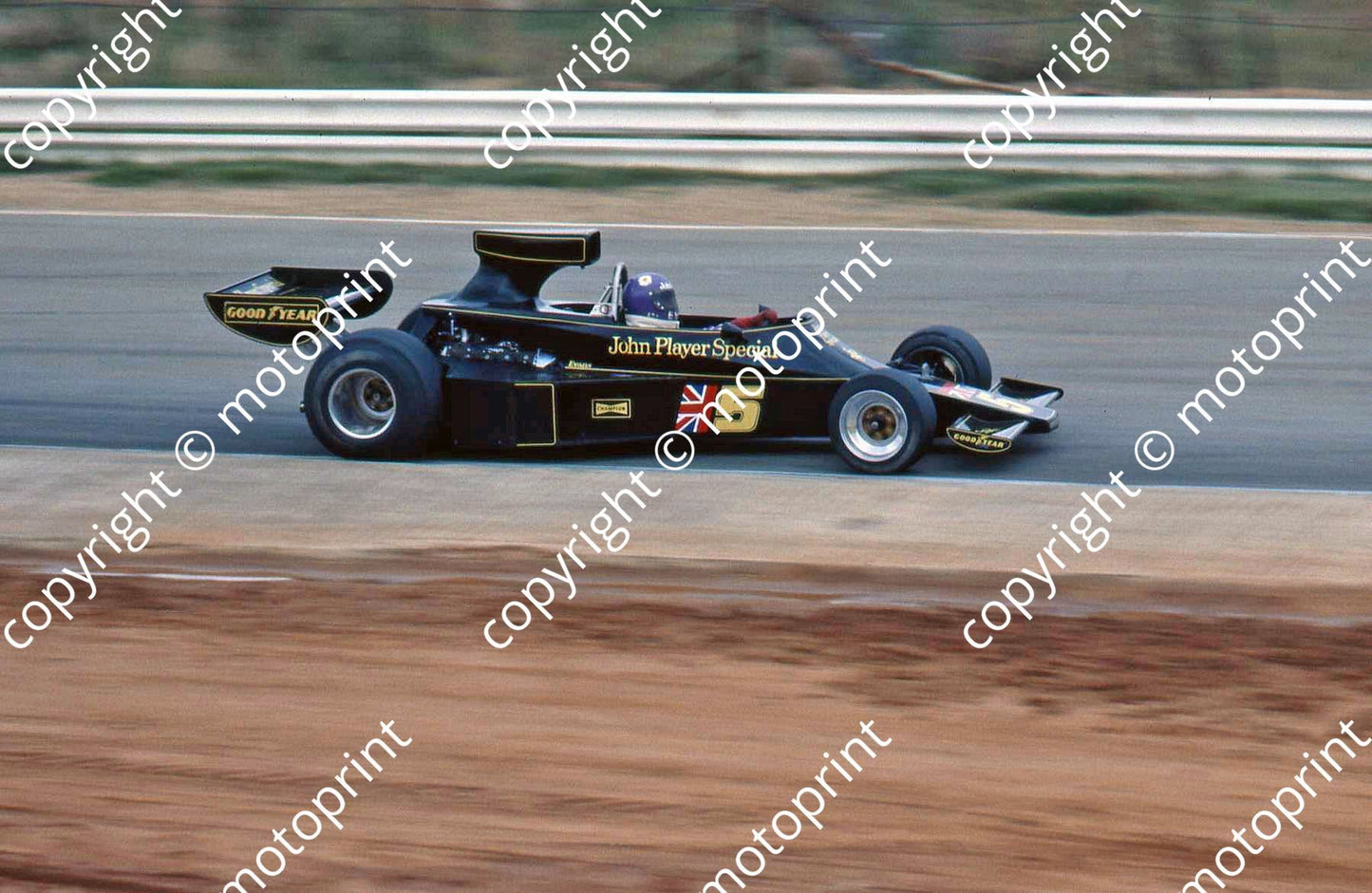 SS 5 Evans Lotus 77 Esses