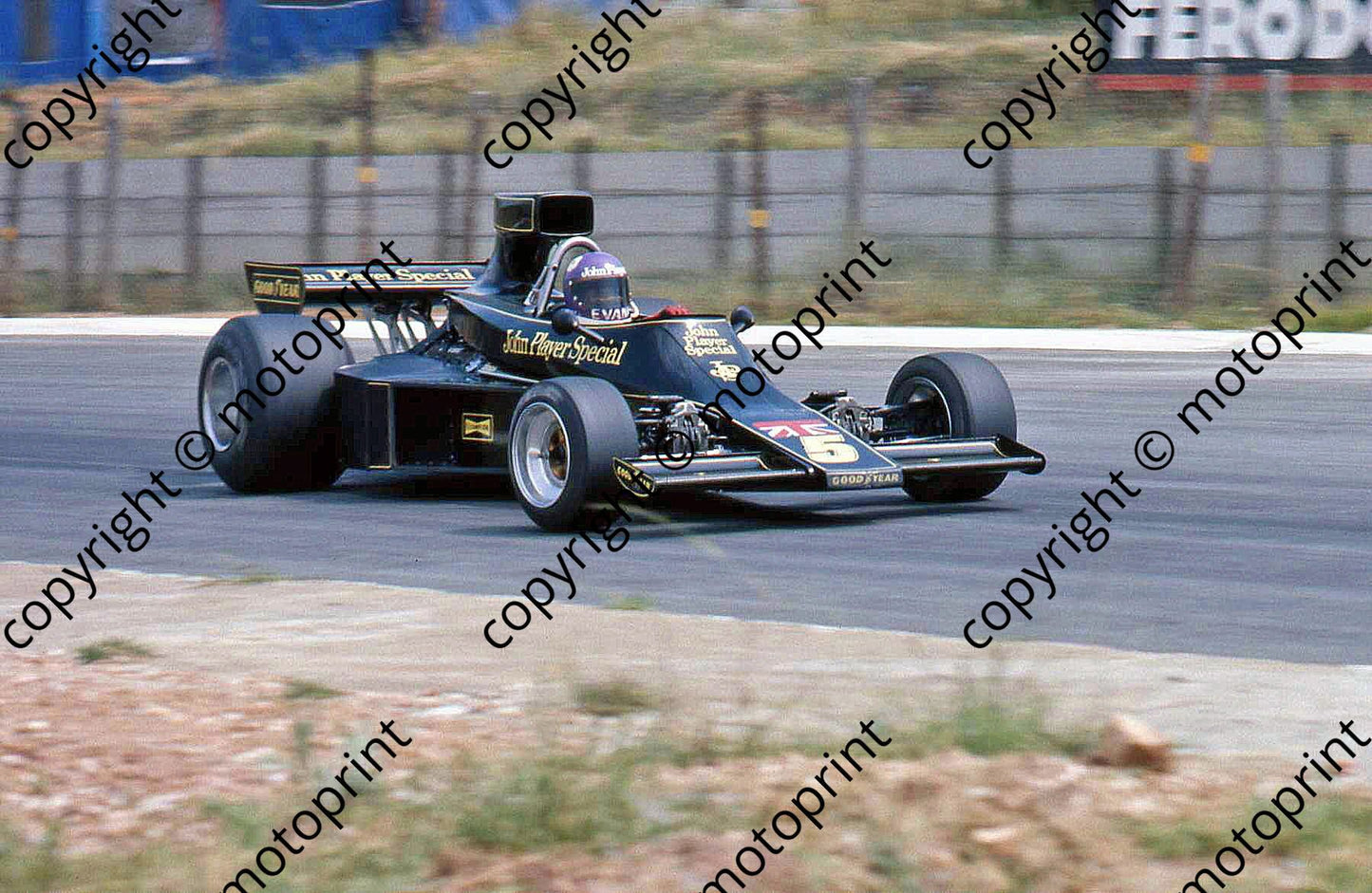 SS 5 Evans Lotus 77 Leeukop