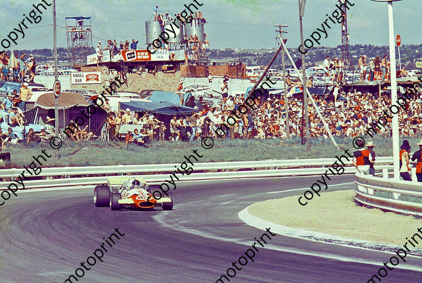 SS Charlton BT33 off line Clubhouse (Thanks to Ken Stewart) (31)