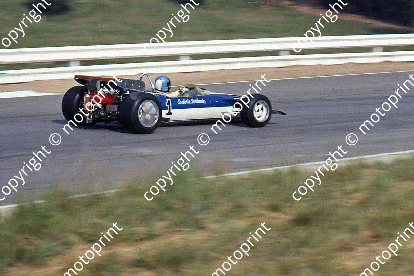 SS Charlton Lotus 49, Esses back view