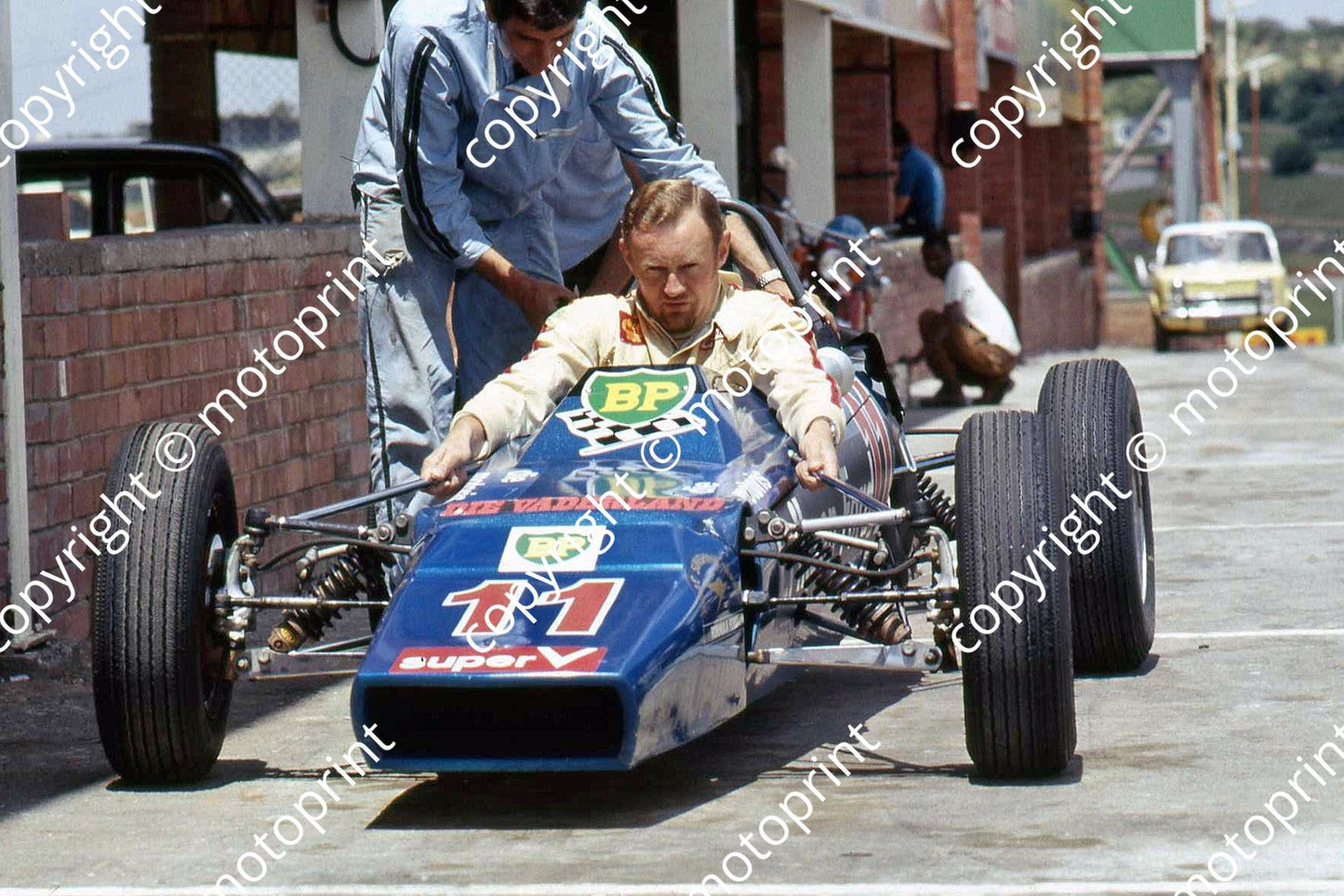 SS Charlton trying FF Hawke of Keizan test day check