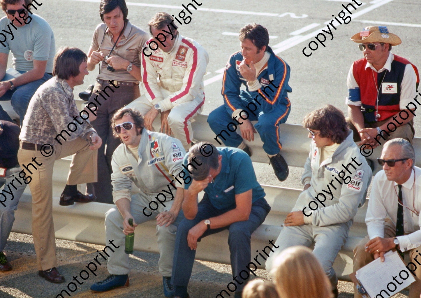 SS Drivers meeting, Ecclestone with Ferrari and Tyrrell driver scanned 20x30 cm a4