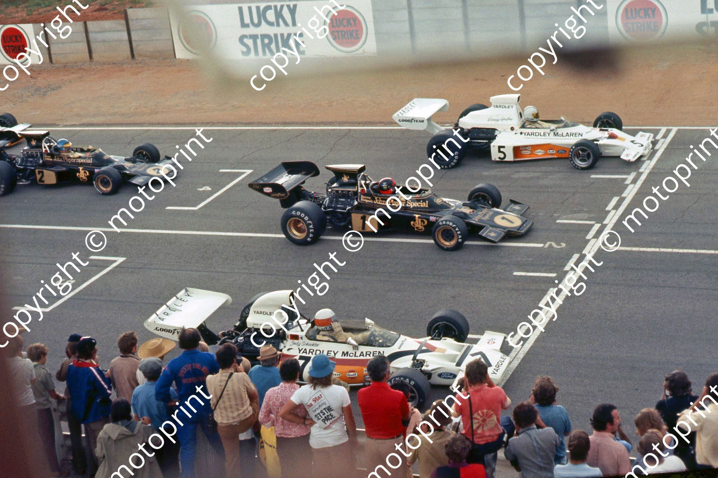SS Front row Hulme M23, E Fitti Lotus 72, Jody Scheckter M19, Peterson Lotus 72