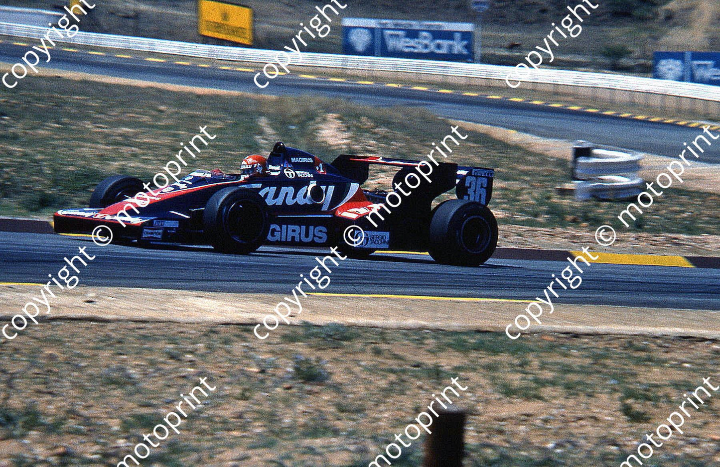 SS Giacomelli Toleman TG183b