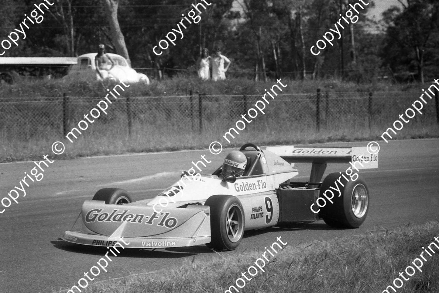 SS Hesketh (permission Malcolm Sampson Motorsport Photography) 1977 Hesketh 15 Jan Booysen March (38)