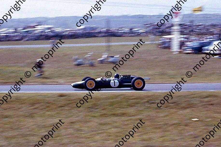 SS Jim Clark Lotus 25 cropped more