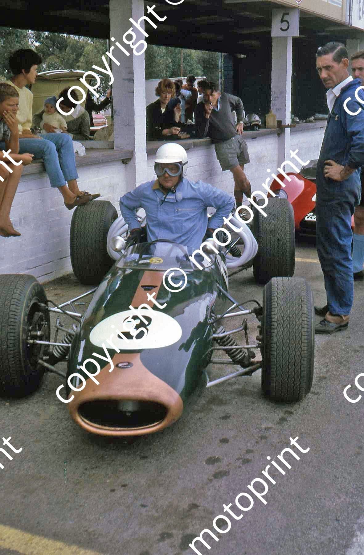 SS Luki Botha Brabham Repco BT7 check