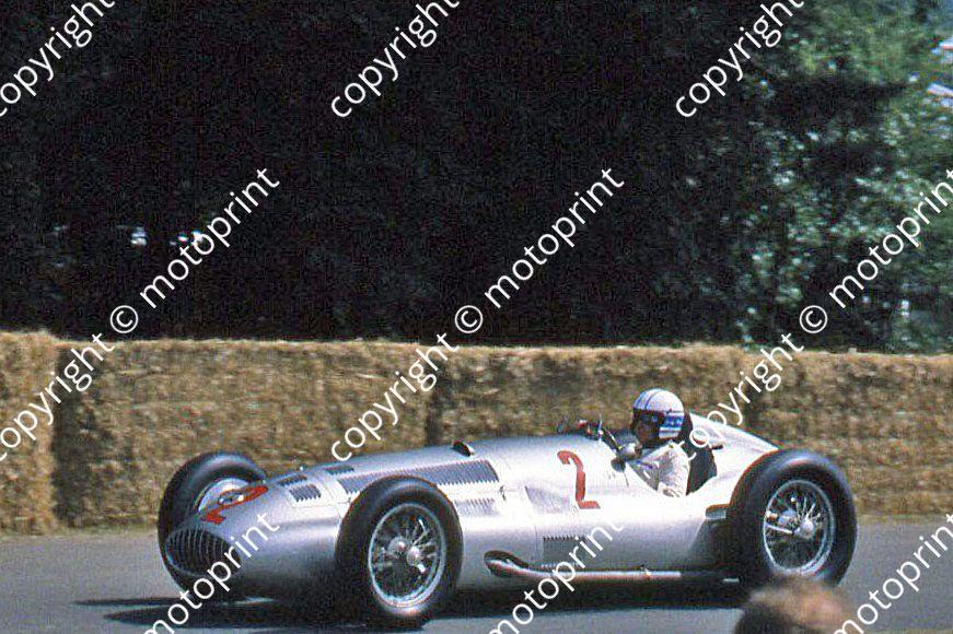 SS Mercedes W154 Mass 1 cropped