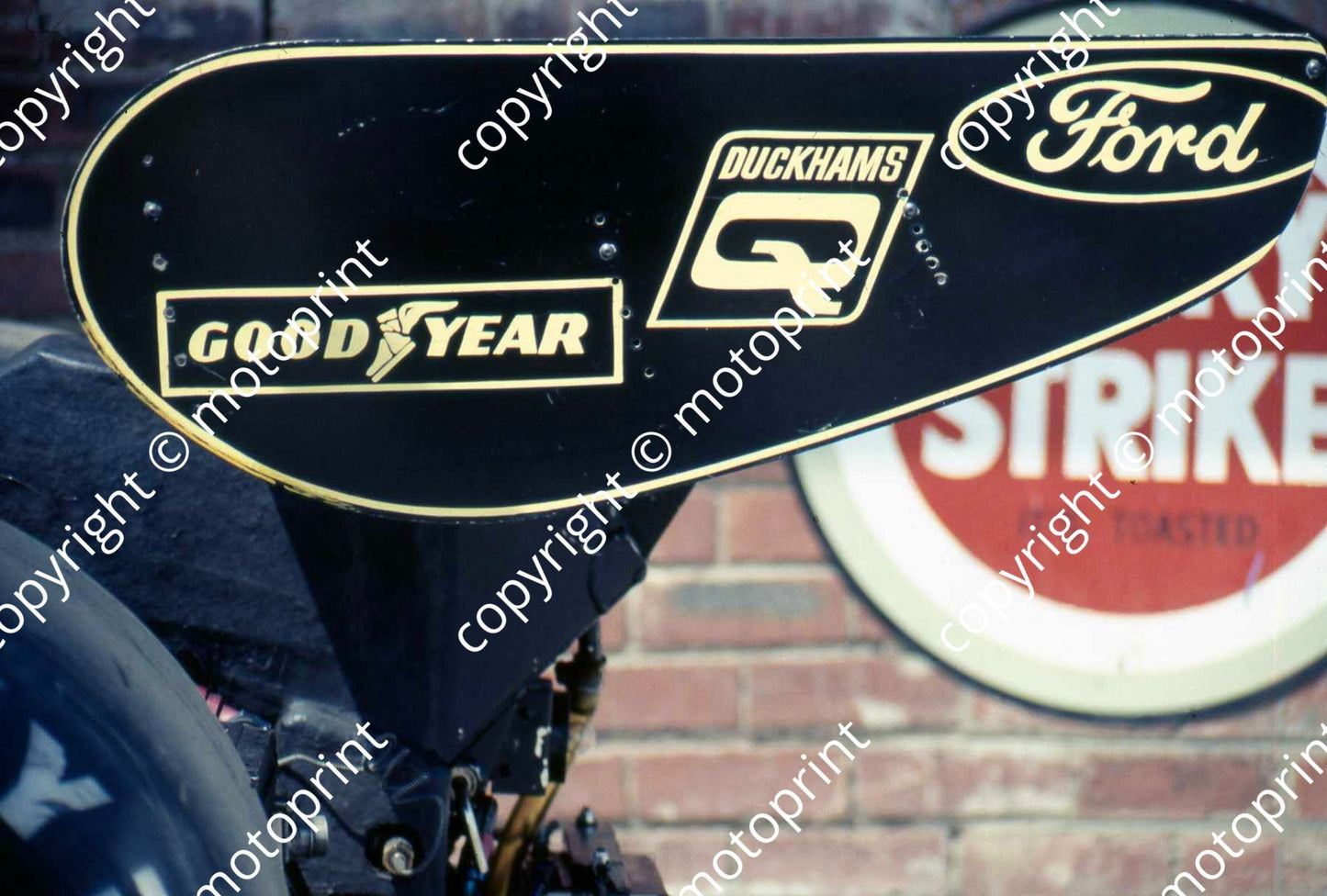 SS Rear wing Lotus 76 JPS 10