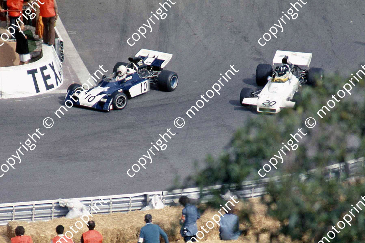 SS Schenken Surtees TS9b, Hill Brabham BT37 practice