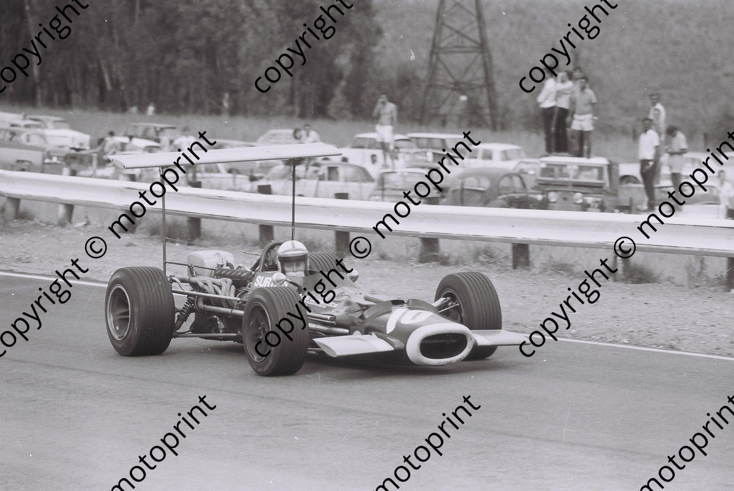 SS Surtees BRM P138 (47)