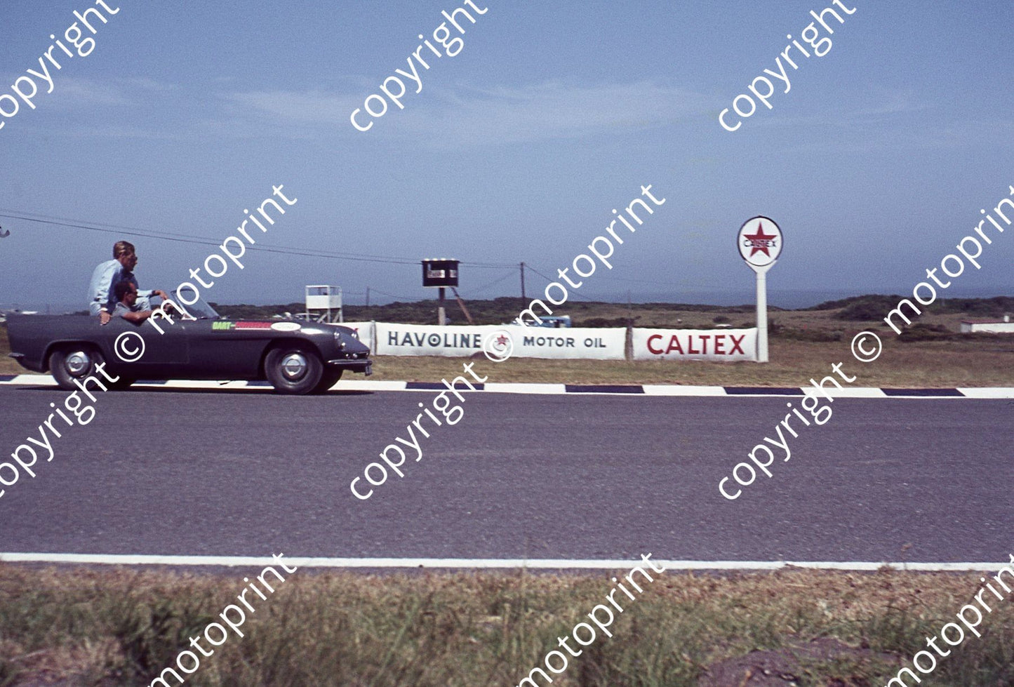 SS (thanks Stuart Falconer) a 074 1963 EL SA GP Maggs on Dart