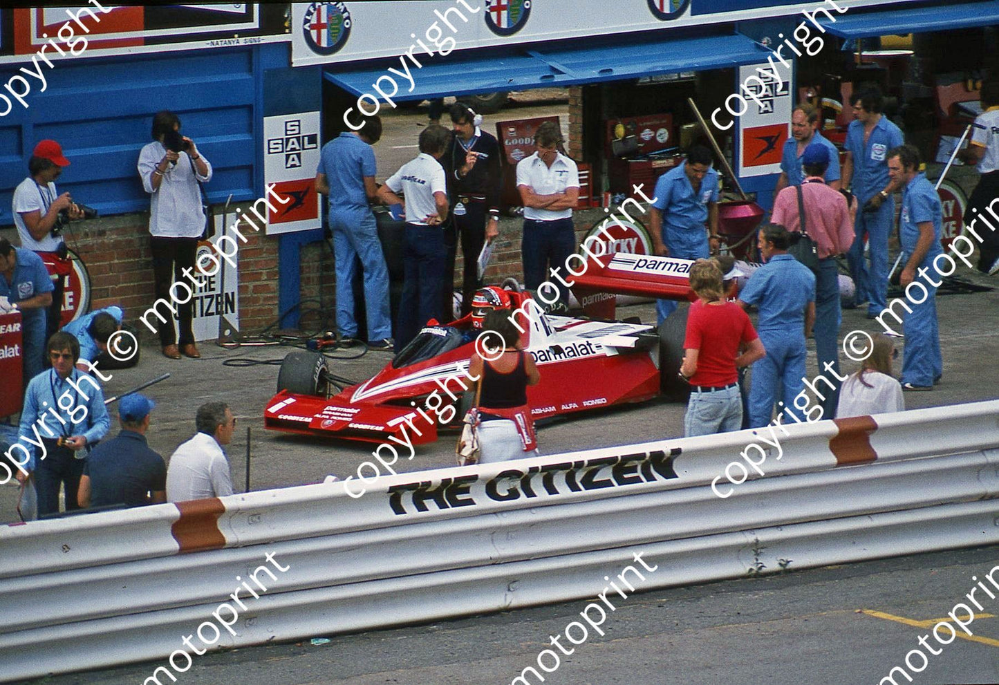 SS (thanks Stuart Falconer) a 602 1978 SA GP pits Lauda BT46-4 BC Ecclestone far left