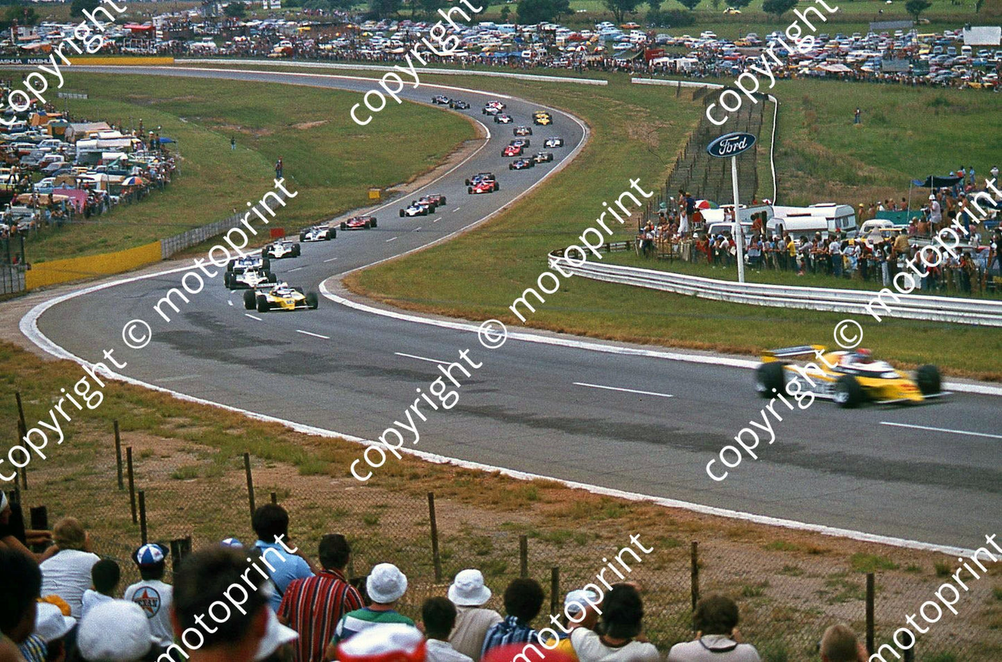 SS (thanks Stuart Falconer) a 722 1980 SA GP opening laps Jabouille RE23_ Arnoux RE21_ Jones, Laffite Piquet