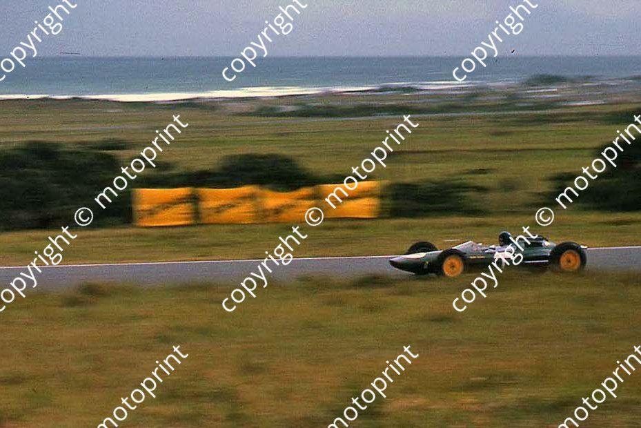 SS (thanks Stuart Falconer) a 042 1962 EL SA GP Clark Lotus 25 T car cropped