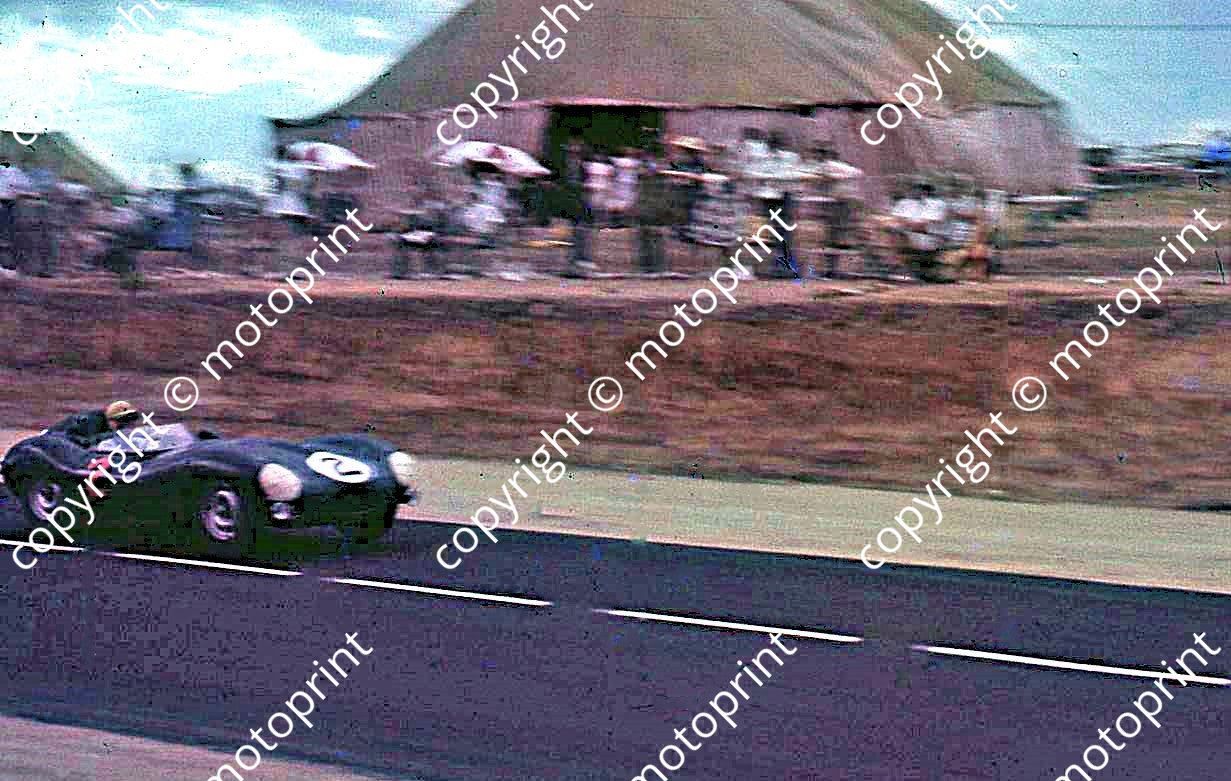 a 011 1961 9 hr Kya Maggs Jag D-type