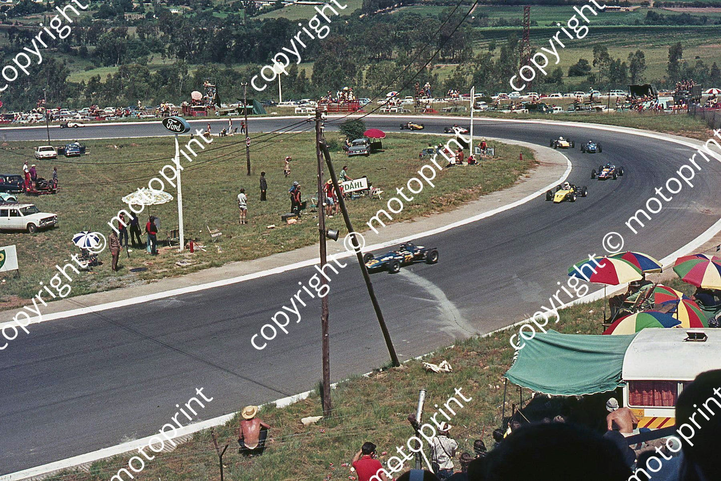 a 239 1971 SA GP FF race Sterne, Townsend, Keizan