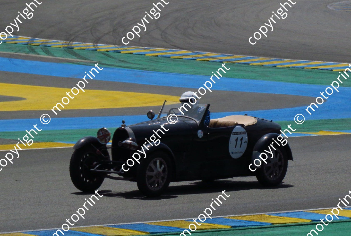 grid 1 11 Bugatti T43 GS Lucas Slipen, Christophe Vignaud prac (71)