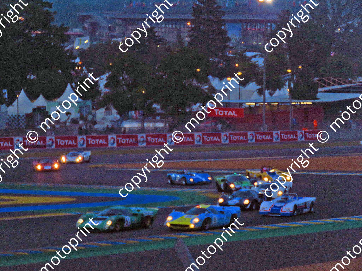 grid 5 51 Lola T70 Mk3 Shaun Lynn am (8)