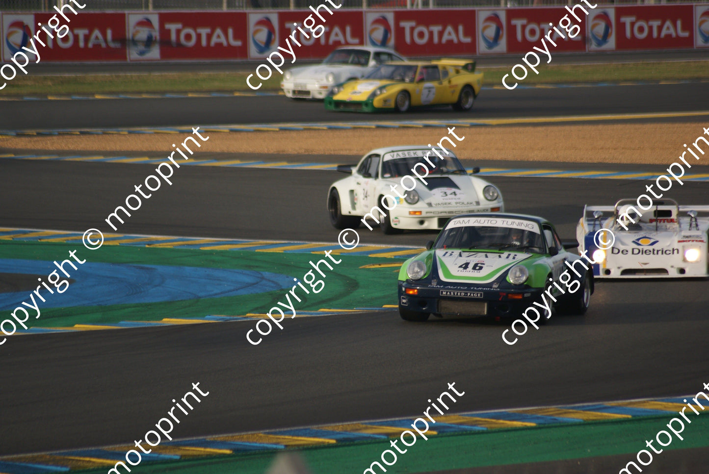 grid 6 46 Porsche 911 RSR 3,0 Lee Maxted-Page, Mark Sumpter am (17)