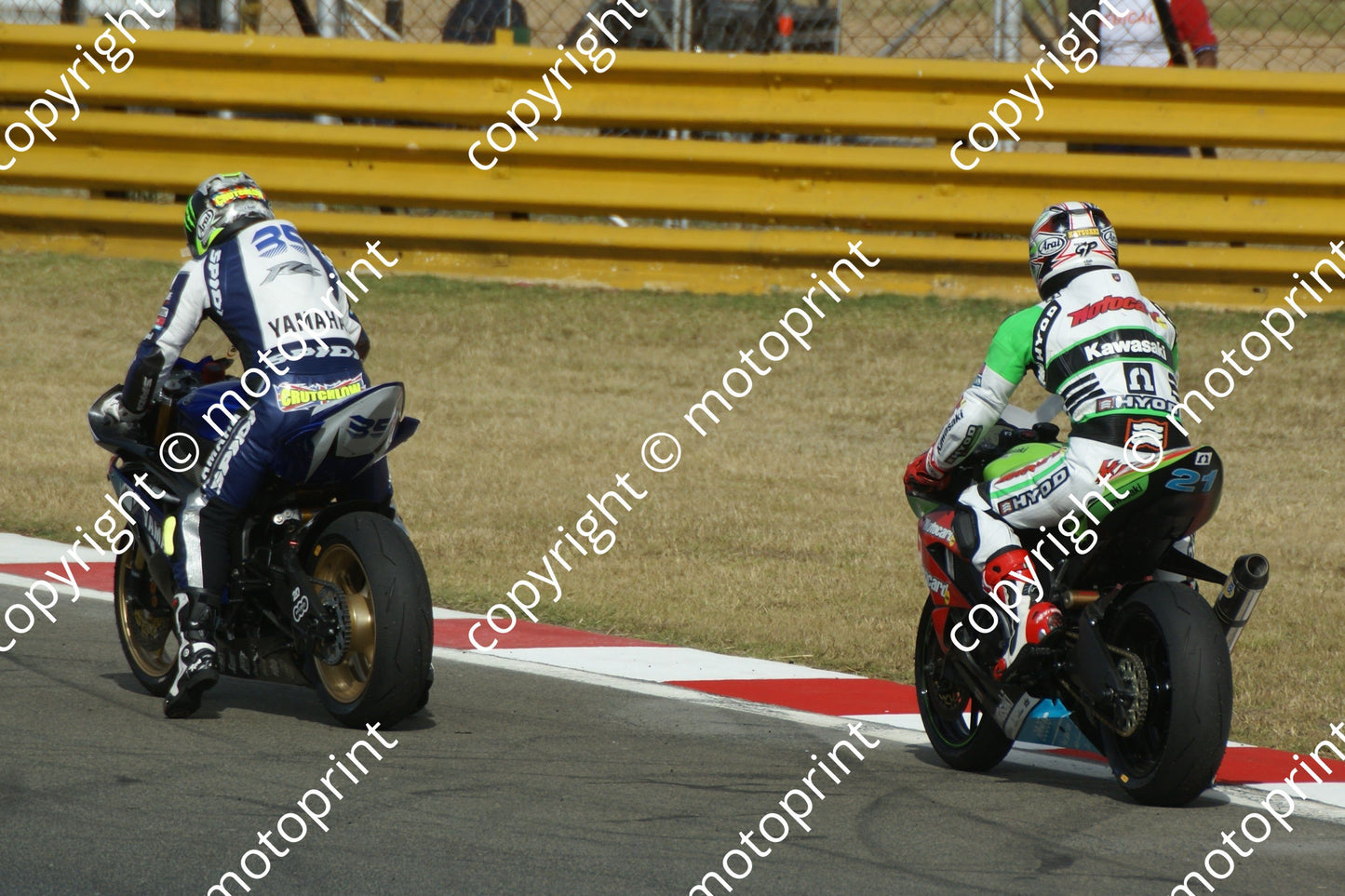 ss Crutchlow Fujiwara practise start DSC09563