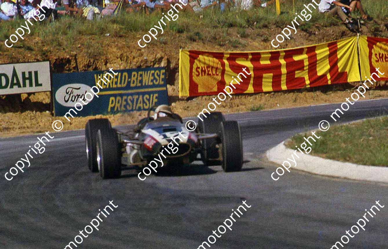 ss Love Cooper Climax cropped image not sharp (Thanks to Ken Stewart) (10)