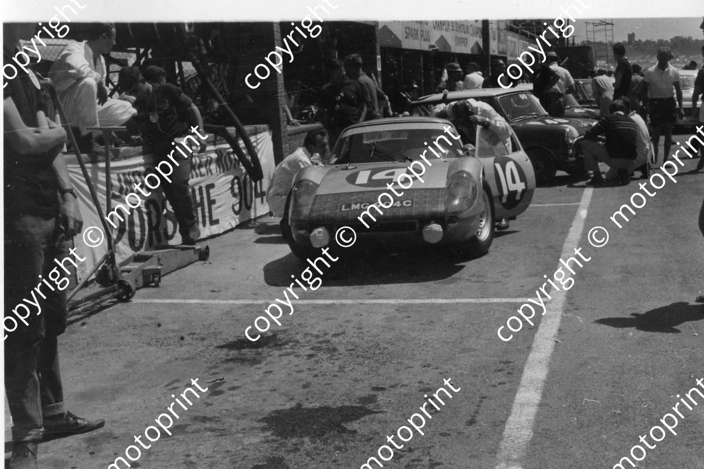 z 1965 9hr 14 Mike d_Udy, Peter de Klerk Porsche 904 (2)