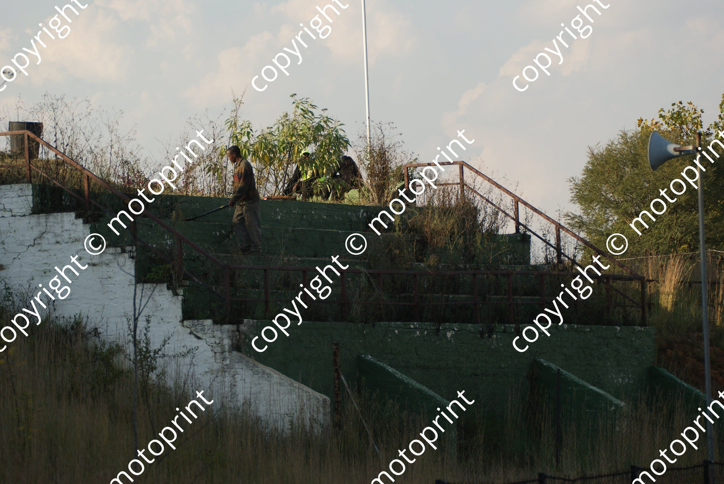 z 15 May (387)
