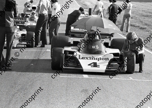 Now this is how you handle the Kyalami heat on the grid.