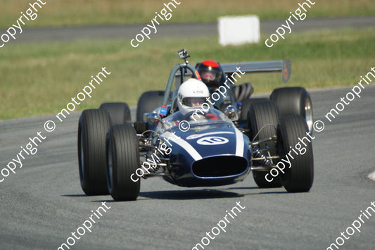 10 Dave Alexander LDS 9 Fred Phillips Lola T460 (1)