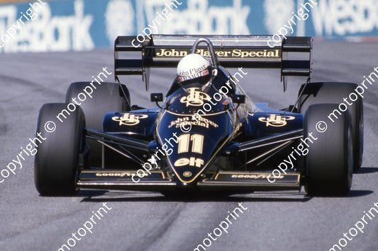 11 Elio de Angelis Lotus Renault 95T  (courtesy Roger Swan) (2)