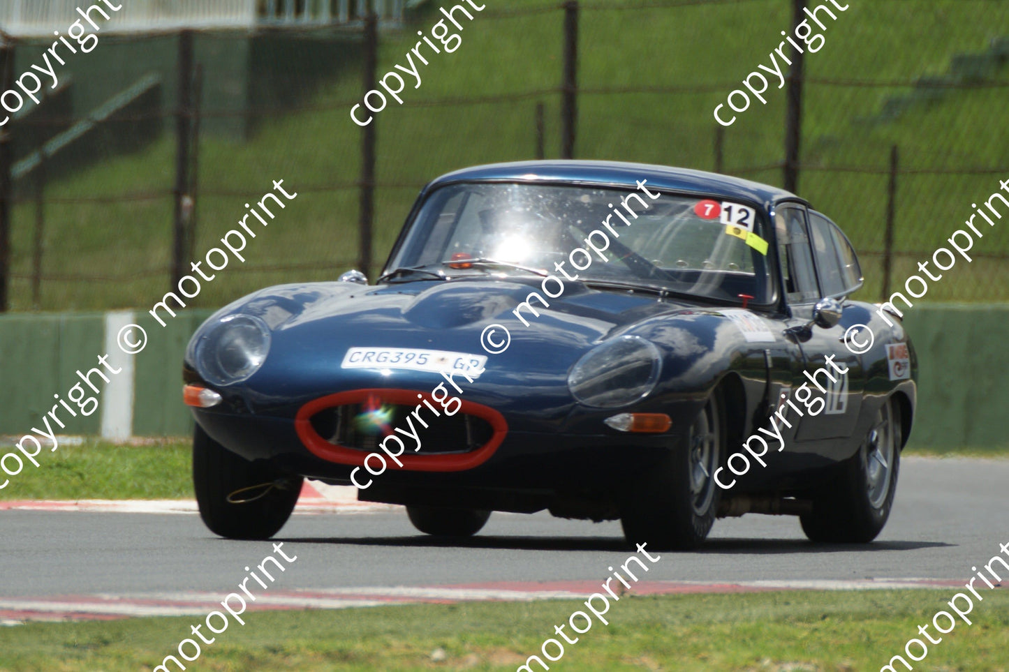 12 DSC00945