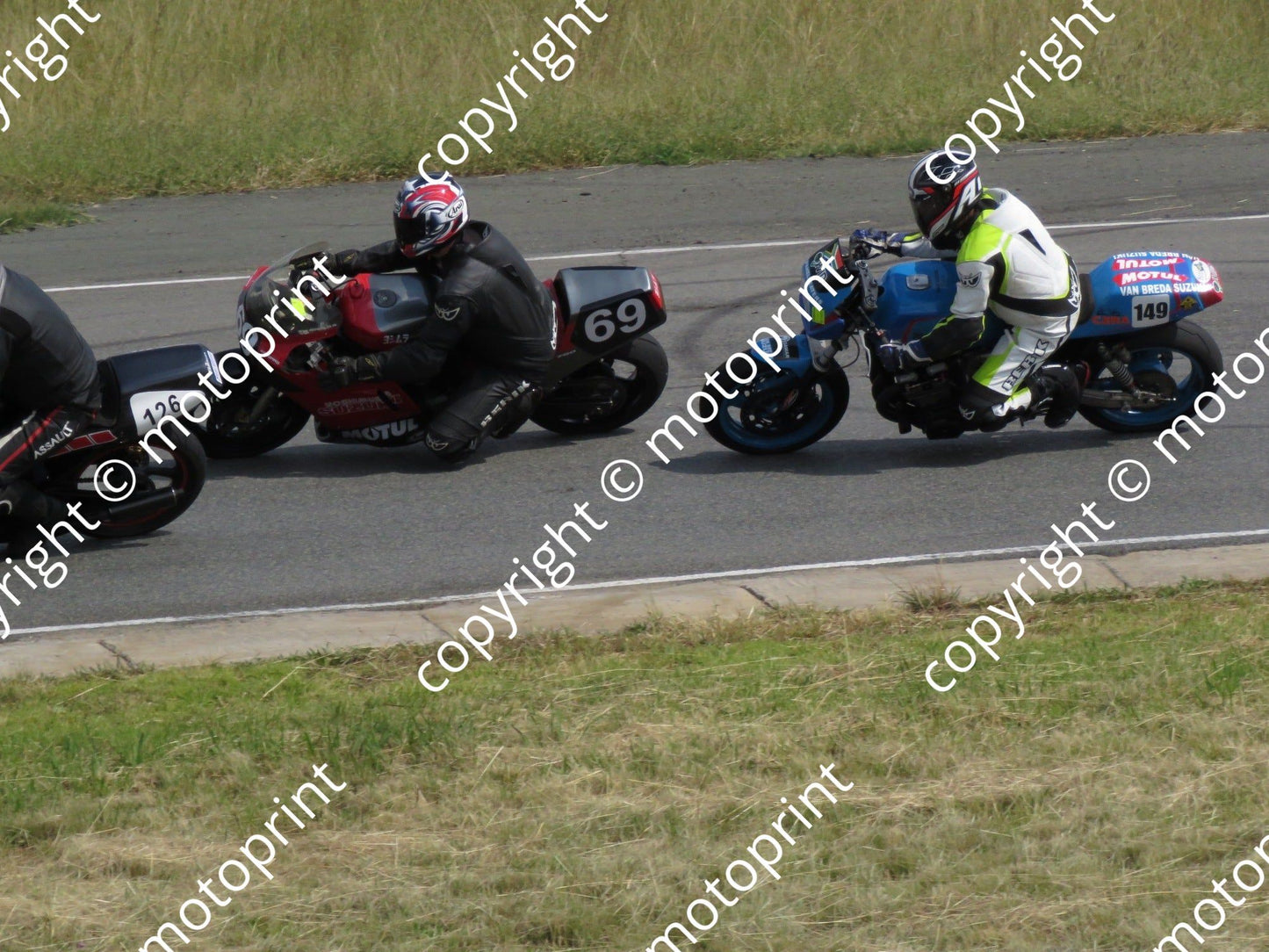 149 69 IMG_0277