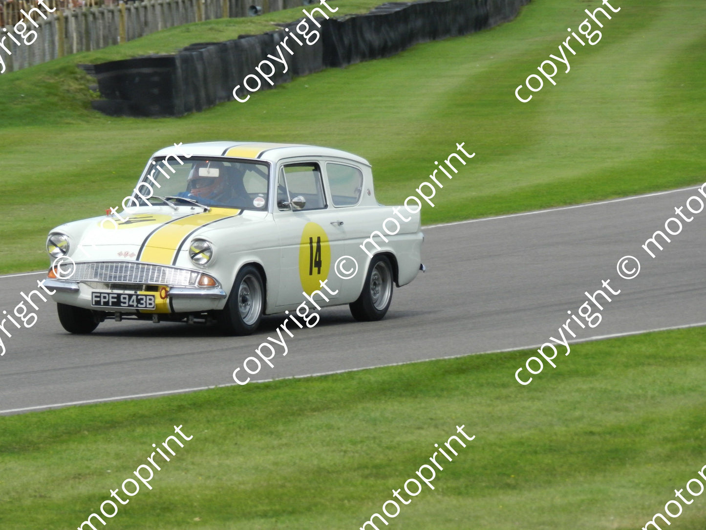 14 Needell Anglia 105e race 1 (33)